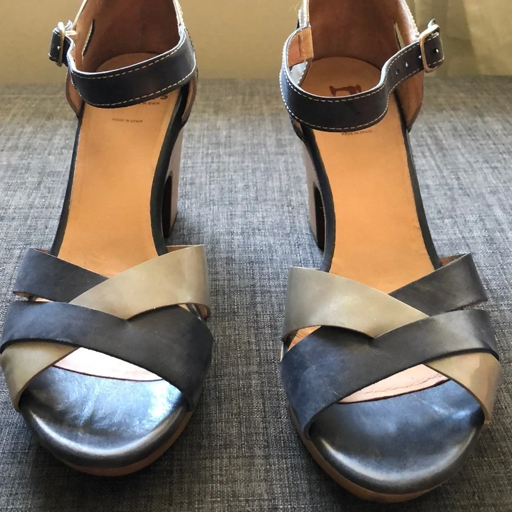 Wonders Open Toe Roca Heels - Picture 3 of 6